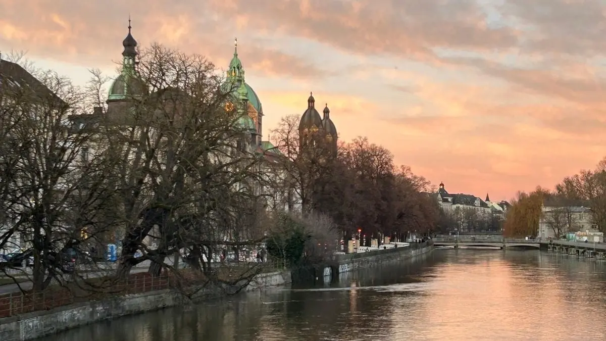 München Isarmöblierung 10