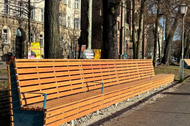 München Isarufer Bänke 3