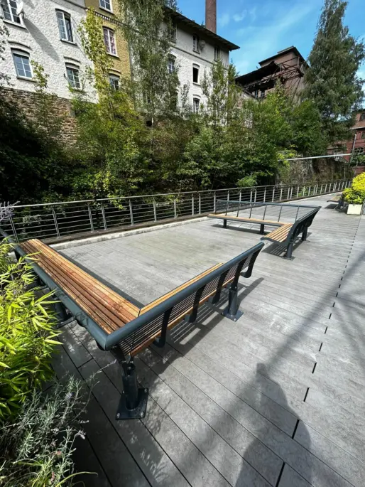 Parkbank Cruzado Stahl Holz BV Radevormwald Sondermodelle in L Form 4 Grijsen Stadtmobiliar