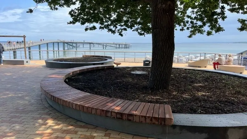 Timmendorfer Strand Holzauflage Plane Grijsen Stadtmobiliar