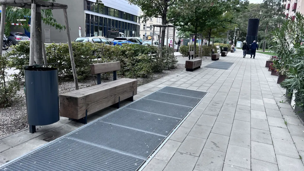 Wien Triiiple Pure Bänke 4 Parkbank Grijsen Stadtmobiliar