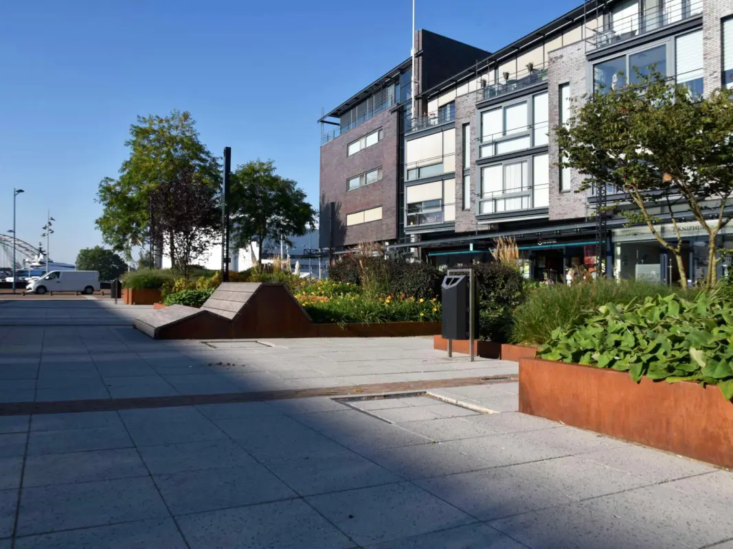 Alblasserdam Raadhuisplein Maatwerk Cortenstaal 5