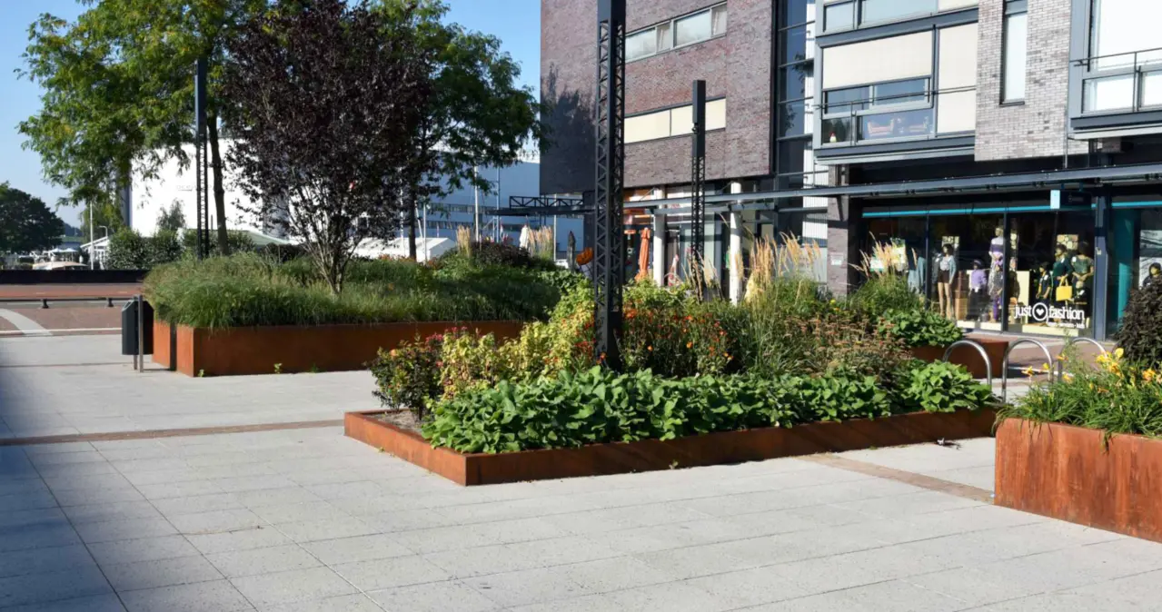Alblasserdam Raadhuisplein Maatwerk Cortenstaal 33