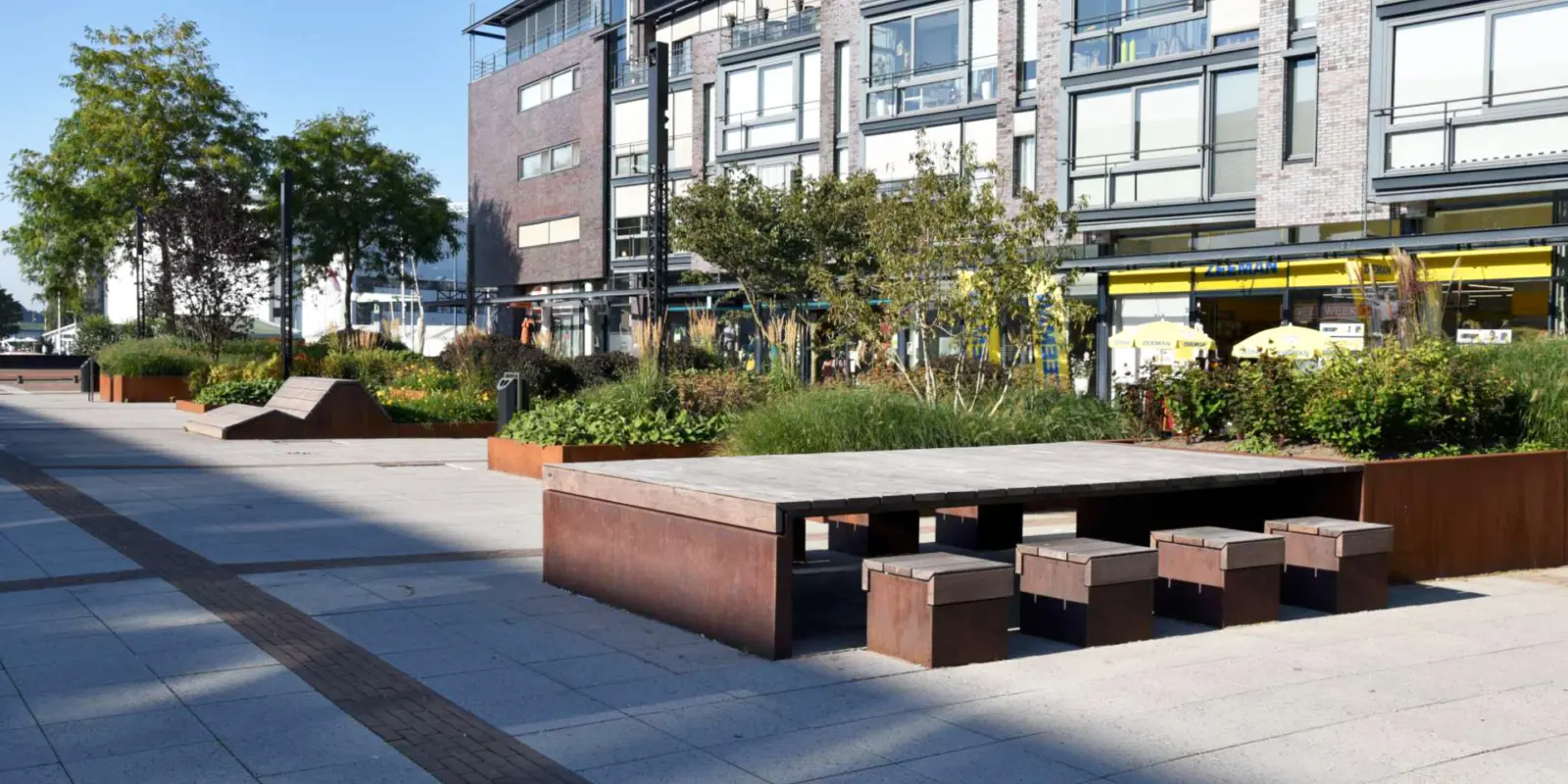 Alblasserdam Raadhuisplein Maatwerk Cortenstaal 44
