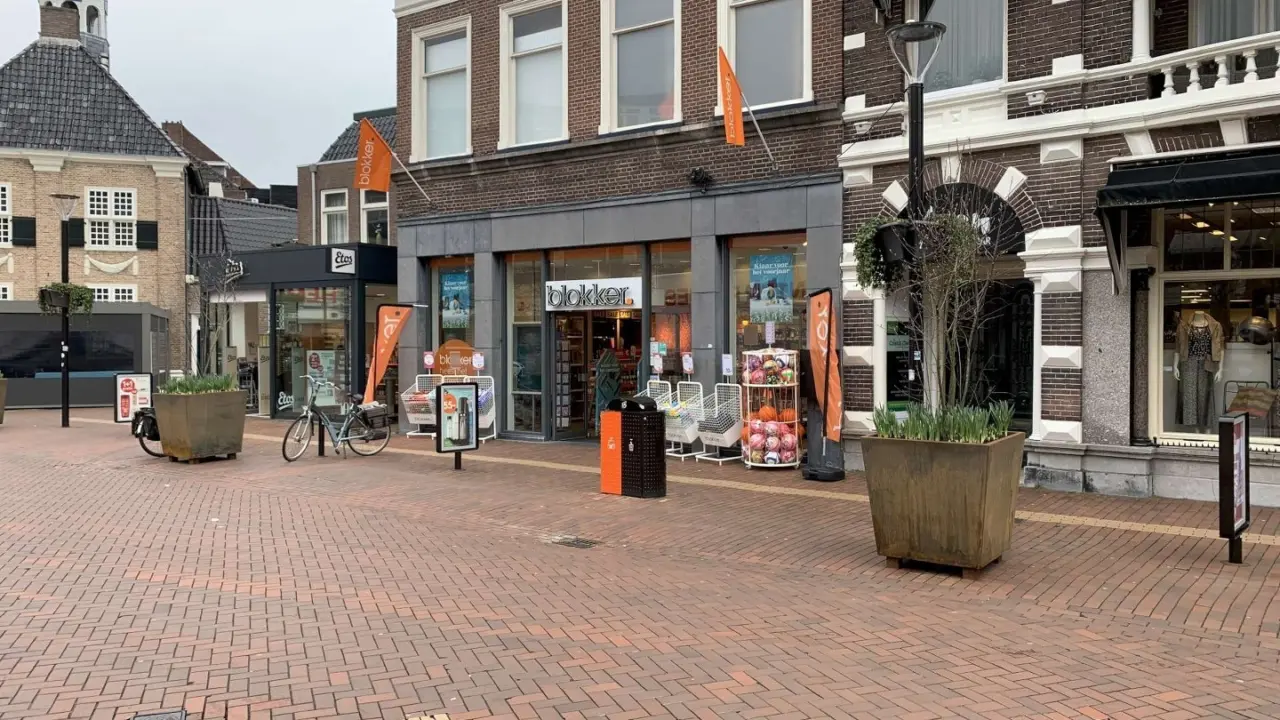 Almelo - Centrum - Condual afvalbak voor afvalscheiding in de openbare ruimte 1 1