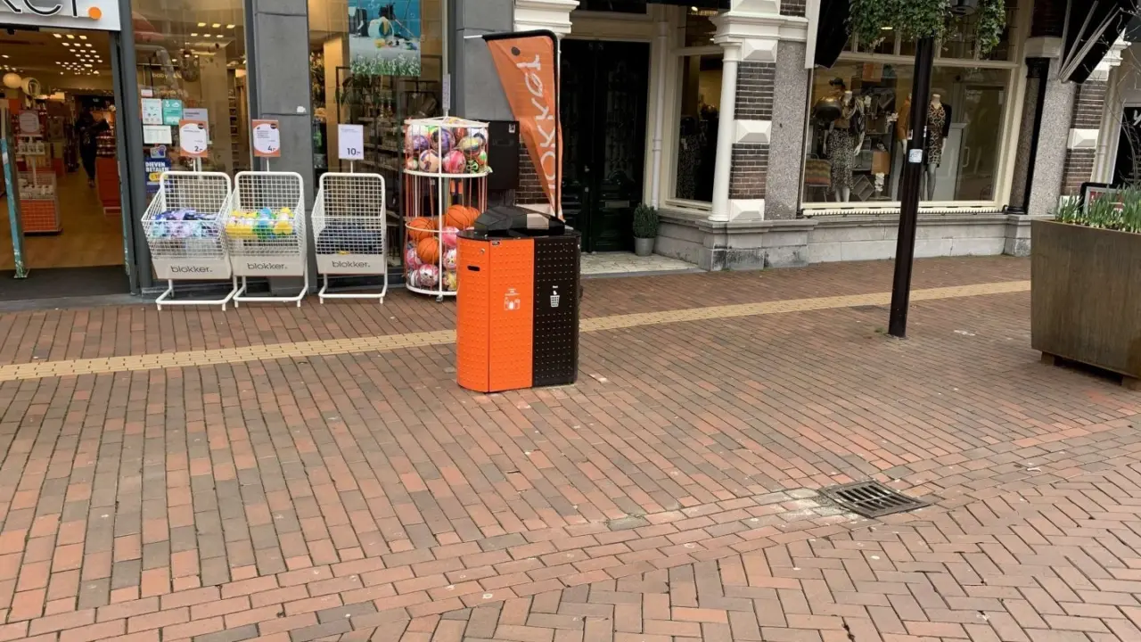 Almelo - Centrum - Condual afvalbak voor afvalscheiding in de openbare ruimte 2