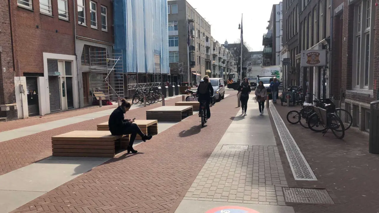 Amsterdam De Hallen Buitenbanken maatwerk 4