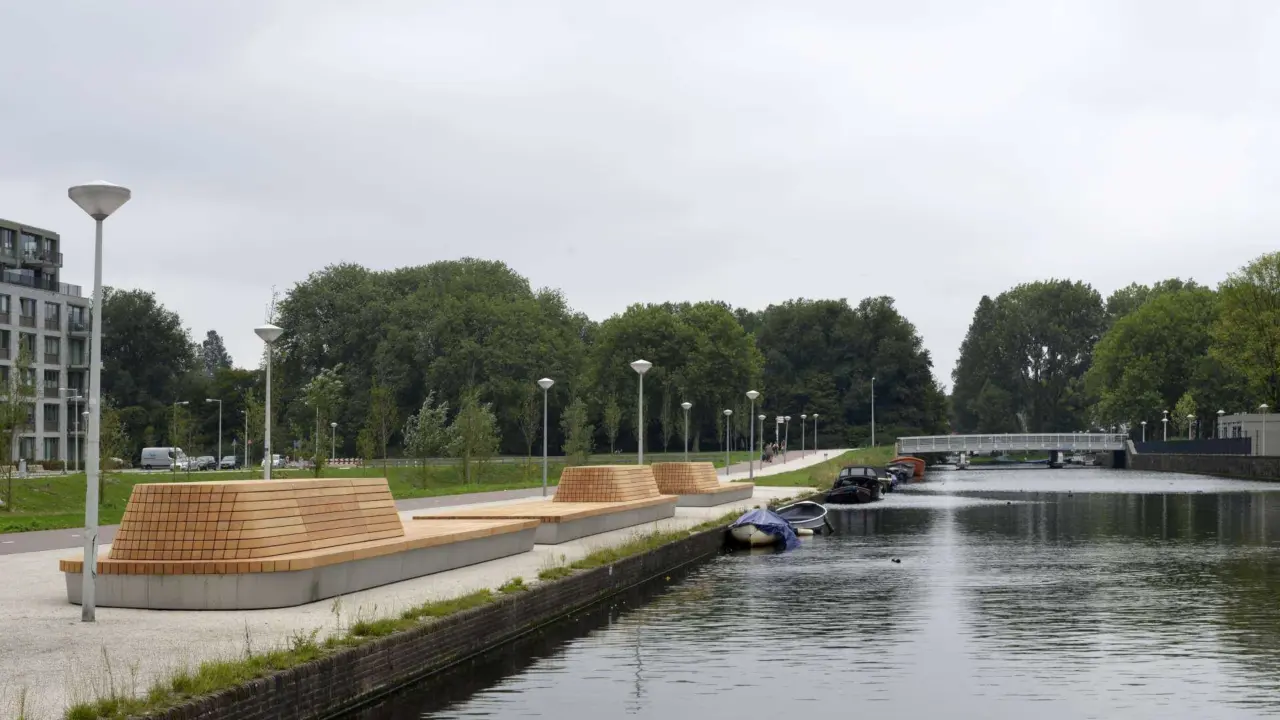 Amsterdam de schil maatwerk straatmeubilair buitenbank 7