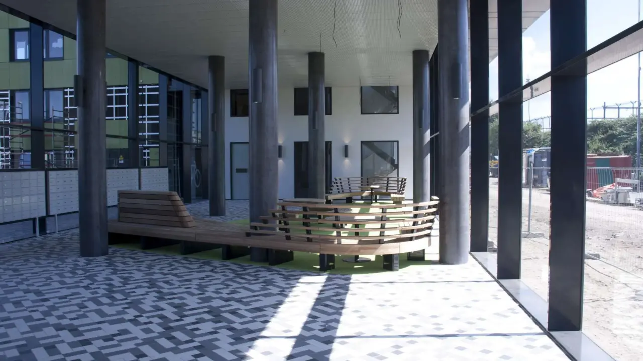 Amsterdam Uv A Studentenhuisvesting plane buitenbanken maatwerk sciencepark 6