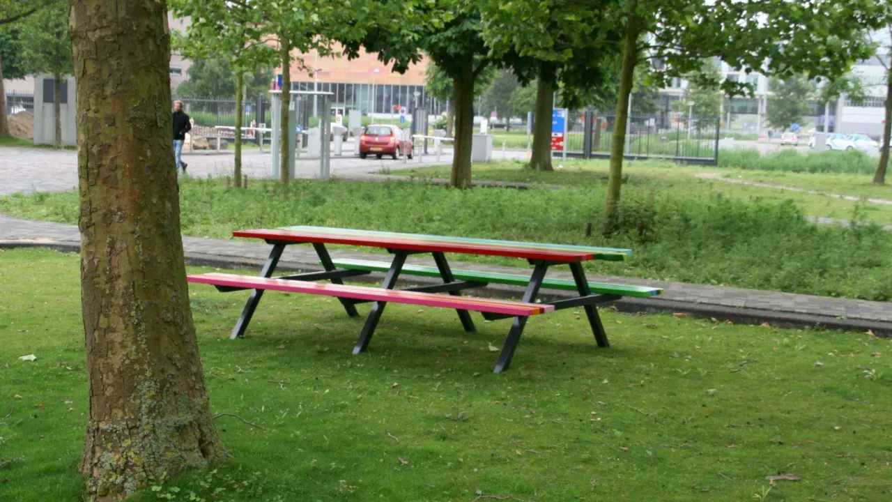 Amsterdam Uv A Science Park Connectable picknicktafels 6