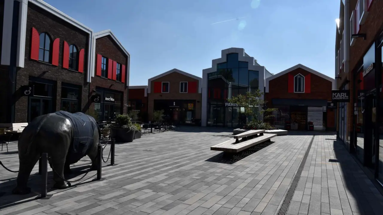 Maatwerk buitenbanken bij The Styles Outlet Amsterdam
