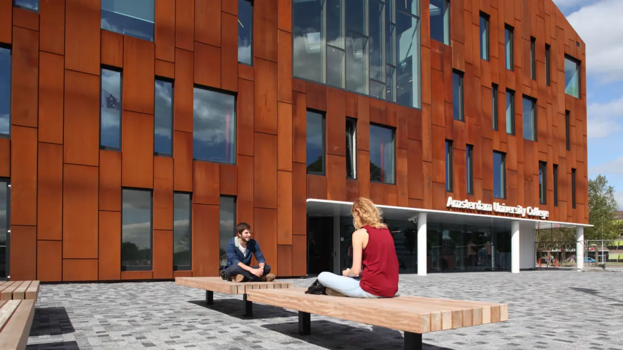 Amsterdam University College Constructo 50 Grijsen 1