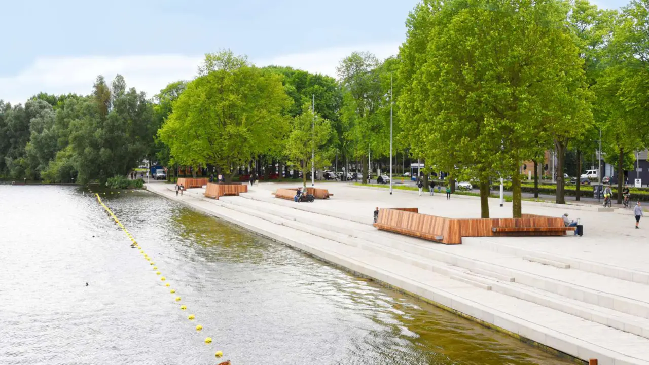 Amsterdam zuid West Oever maatwerk buitenbank straatmeubilair 4