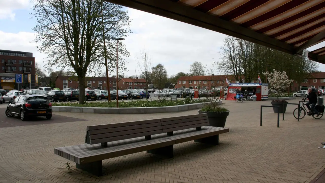 Burgum Winkelgebied Areka Plane Plus dubbelzits met comfort rugleuning square dubbel fietsbeugel straatmeubilair grijsen 2