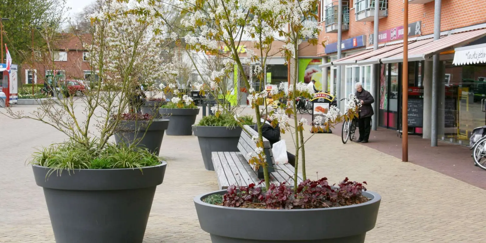 Burgum Winkelgebied Areka Plane Plus dubbelzits met comfort rugleuning square dubbel fietsbeugel straatmeubilair grijsen 6