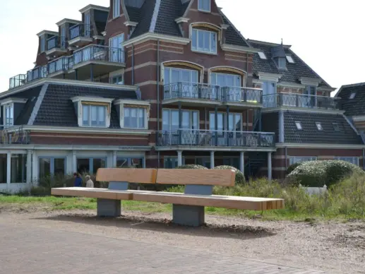 Buitenbanken in de duinen van Domburg