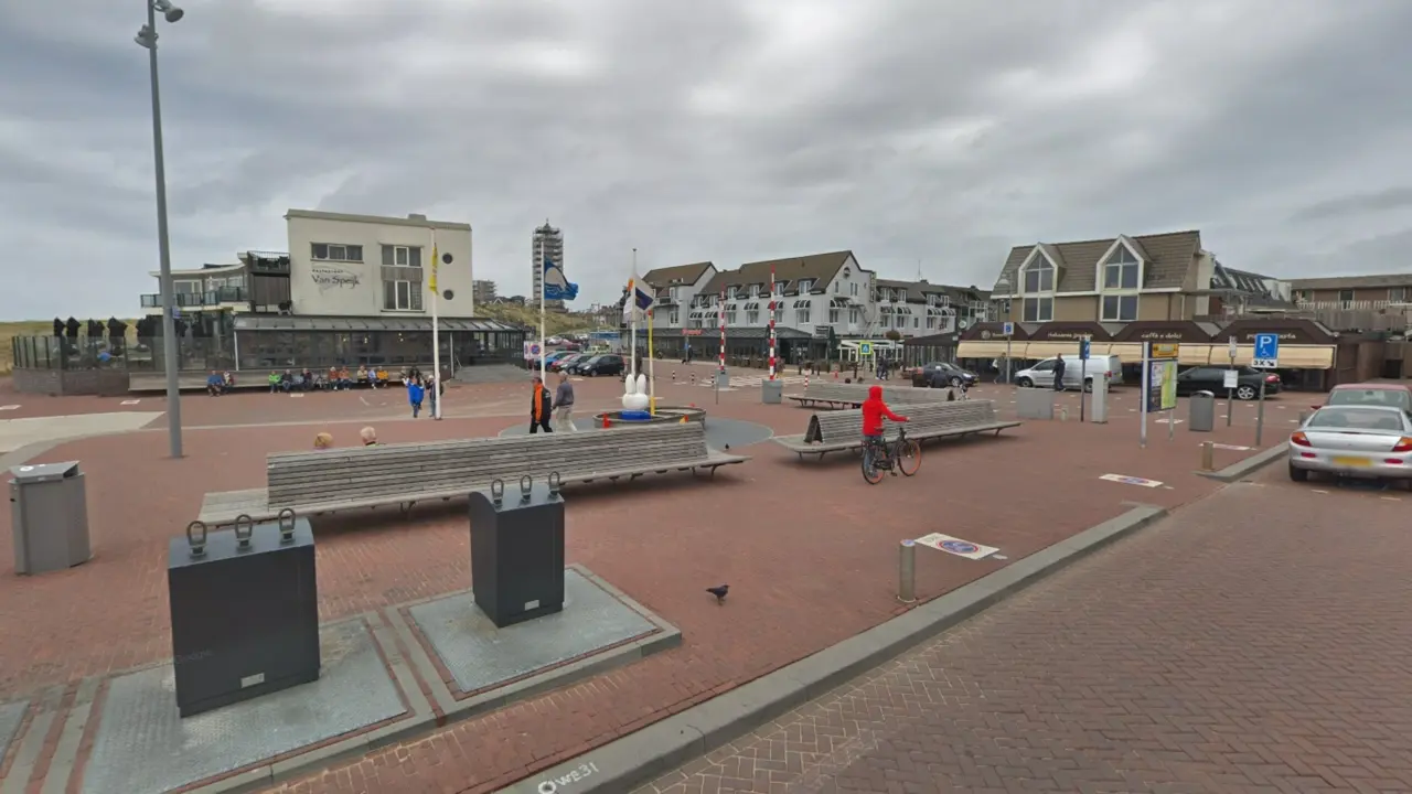 Egmond aan Zee Nijntje aan Zee Nijntje Pleintje maatwerk lattenbank 1 1920x1066
