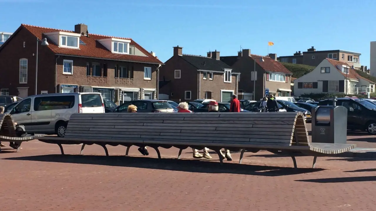 Egmond aan Zee Nijntje aan Zee Nijntje Pleintje maatwerk lattenbank 2