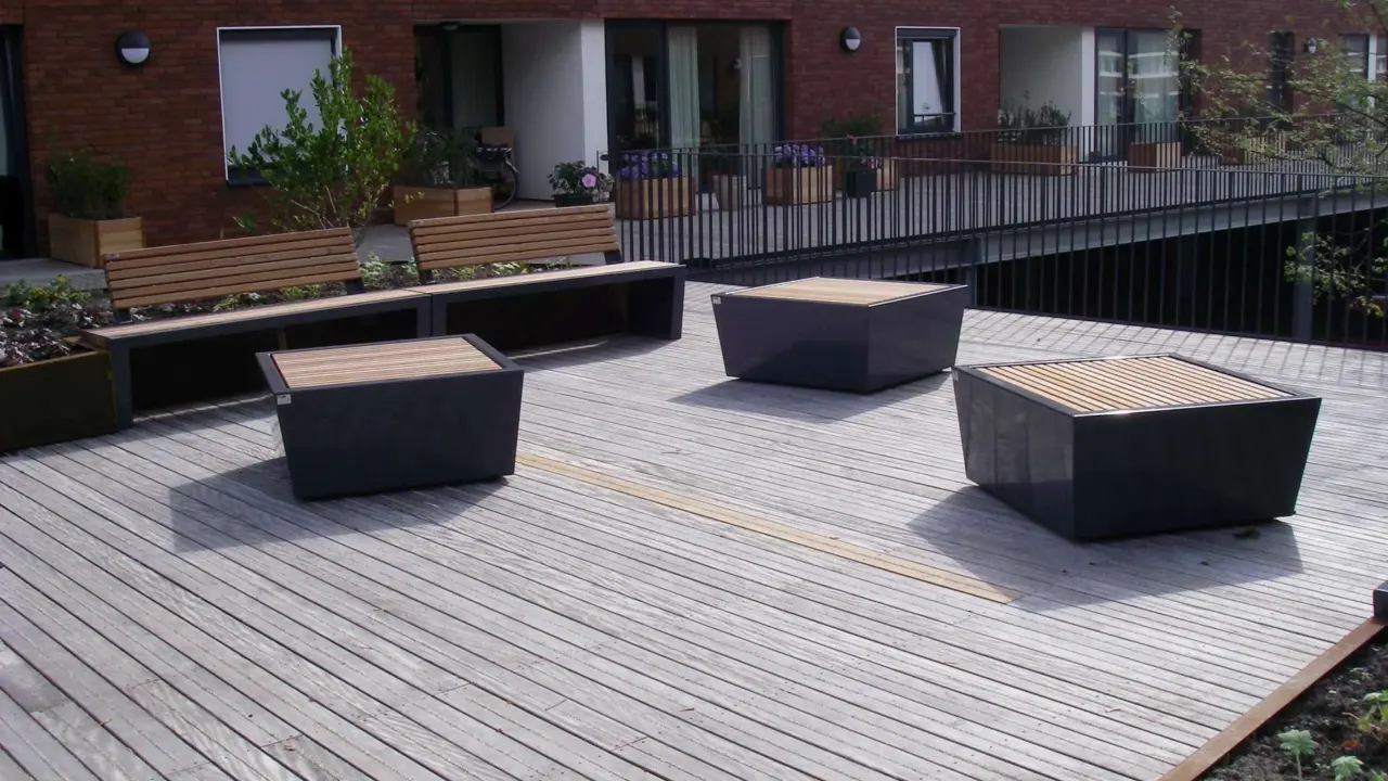 Buitenbank poef straatmeubilair cubic