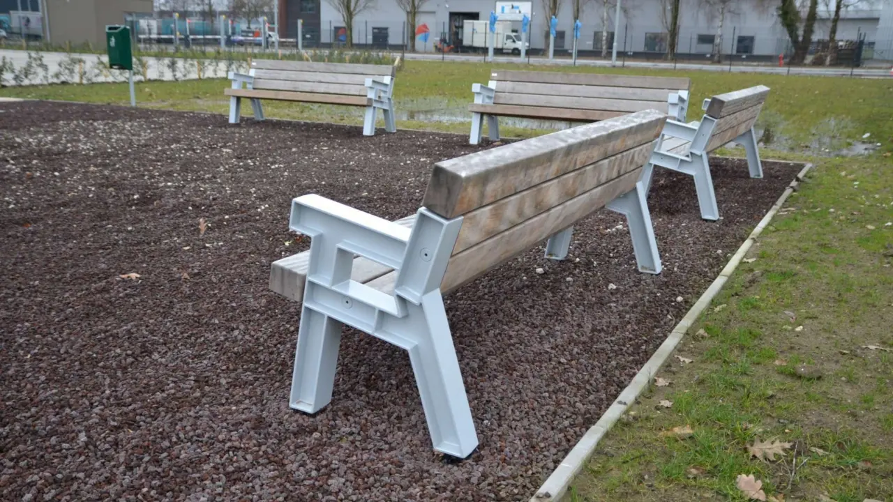 Big Bench 8 1920