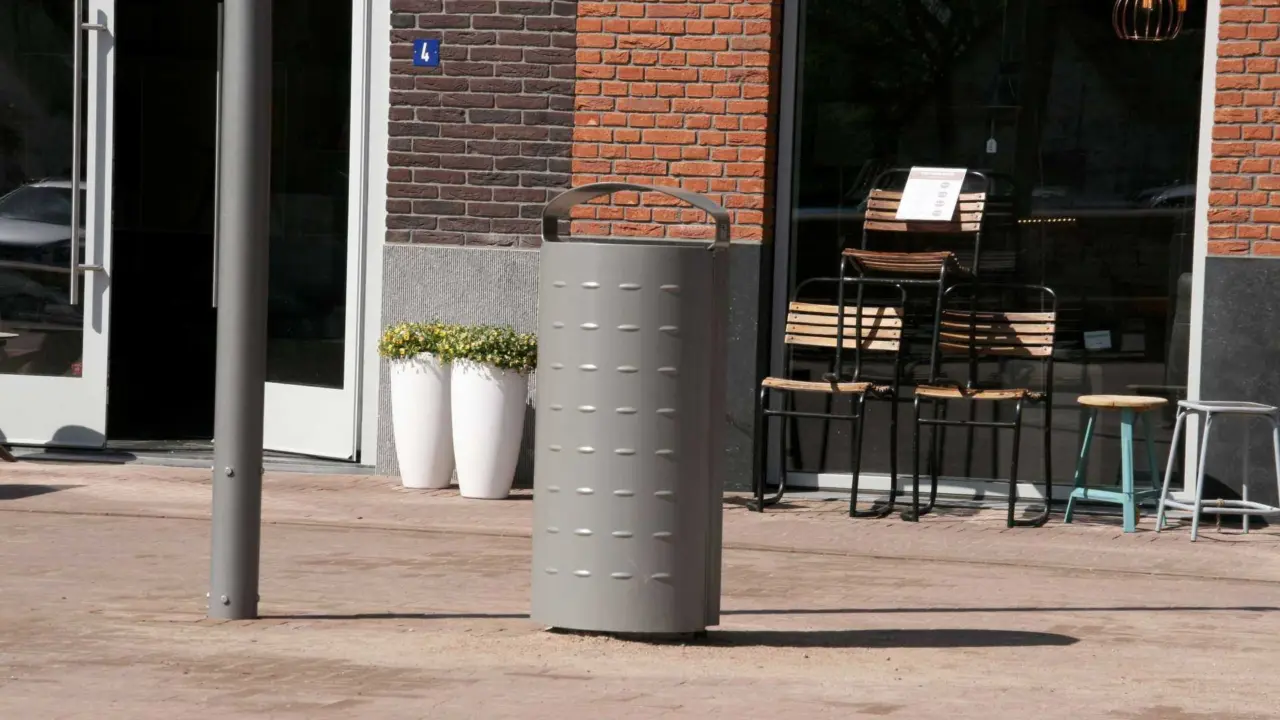 Epe Marktplein Centrum Constructo 102 Fietsbeugel Square maatwerk bank 5