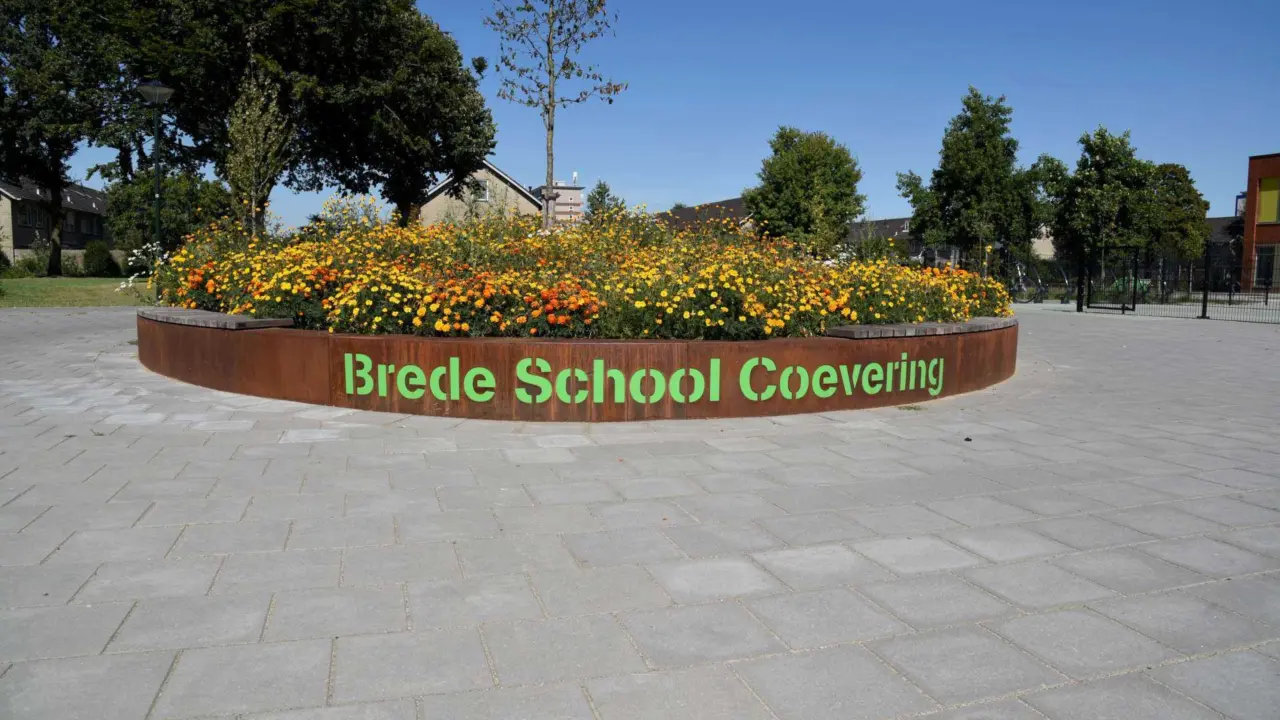 Geldrop Brede School Coevering Plantenbakken 2