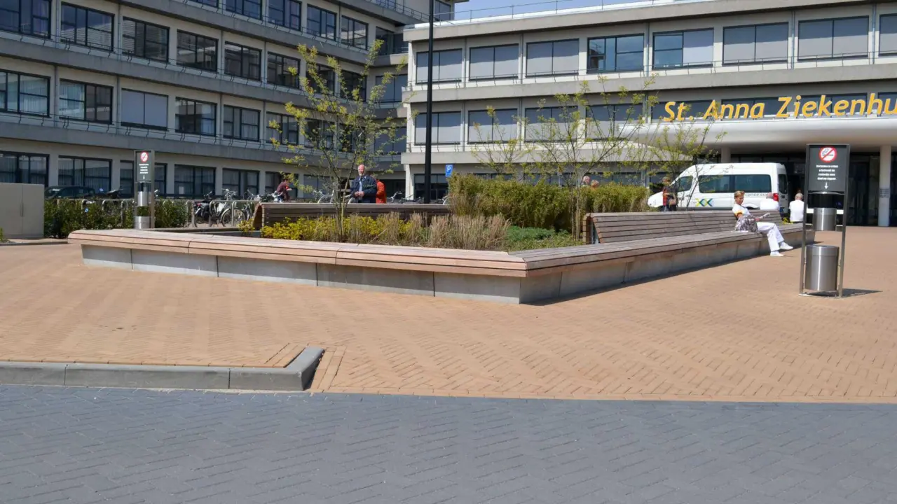 St. Anna Ziekenhuis Geldrop maatwerk buitenbank