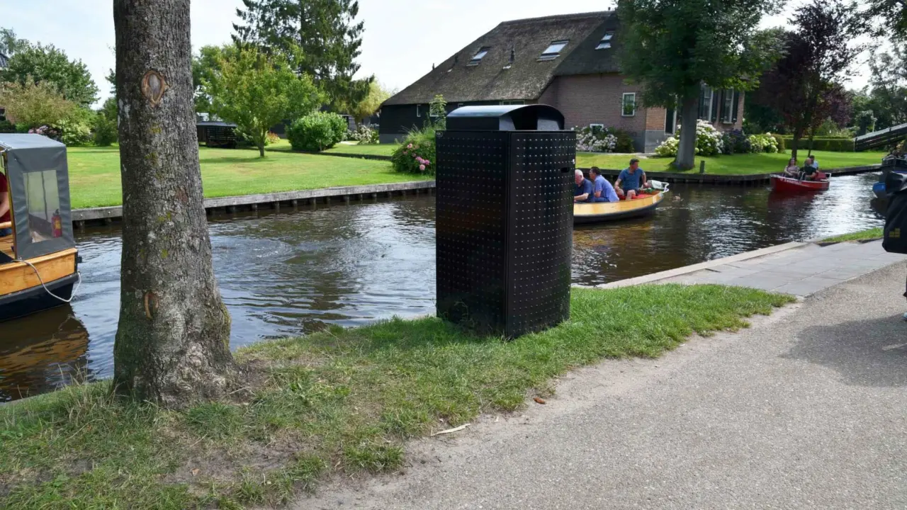 Giethoorn Constructo Column 140 afvalbakken 4