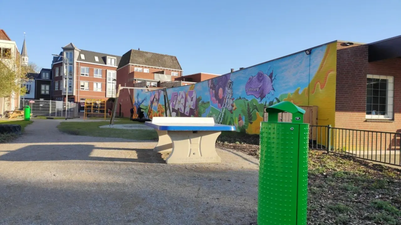 Haaksbergen The GAP gerefurbishte afvalbakken Constructo 70 met speciale kap 18 1440x1080