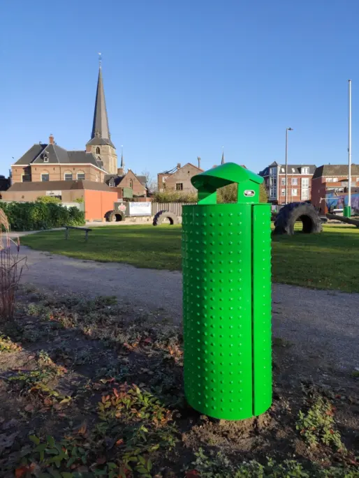 Haaksbergen The GAP gerefurbishte afvalbakken Constructo 70 met speciale kap 9