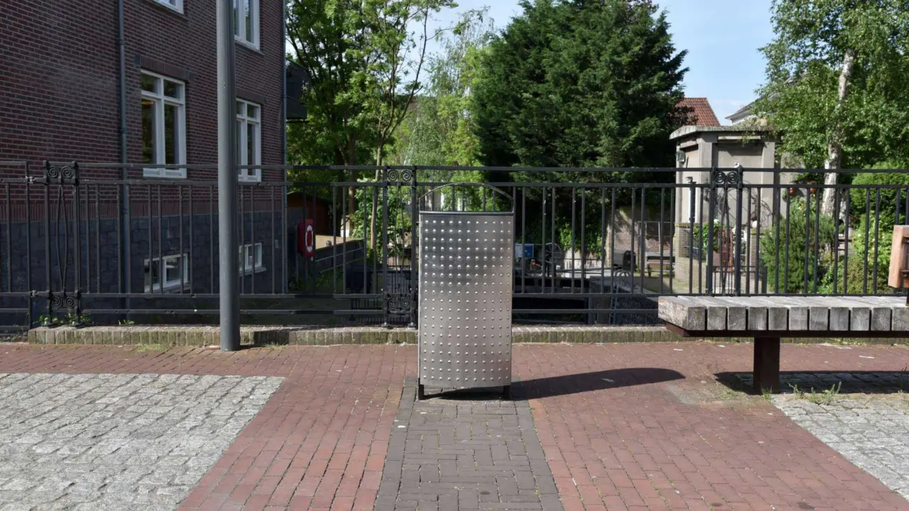 Hardinxveld Giessendam Winkelgebied Den Bogerd Peulenstraat Plane 8