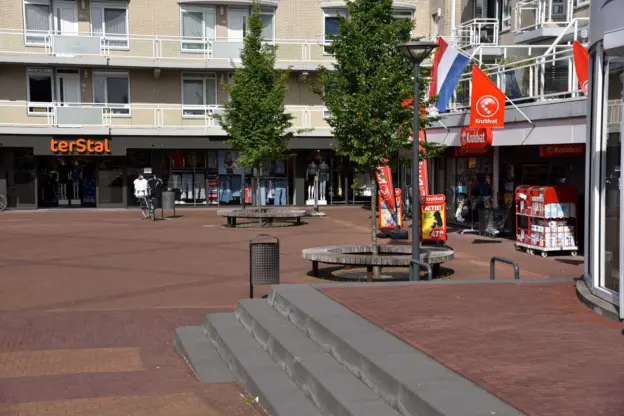Hardinxveld Giessendam Winkelgebied Den Bogerd Peulenstraat Plane 1