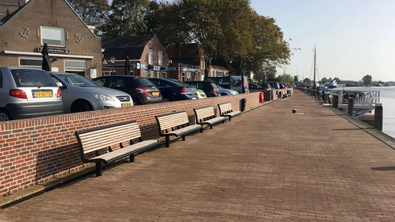 Hasselt Boulevard Zwarte Water Cruzado enkelzits met rugleuning hout 6