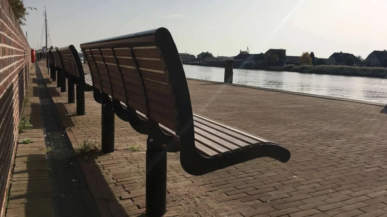Hasselt Boulevard Zwarte Water Cruzado enkelzits met rugleuning hout 8