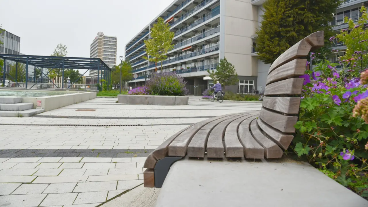Heerlen Van Grunsvenplein Bankauflagen Sonderanfertigung 2