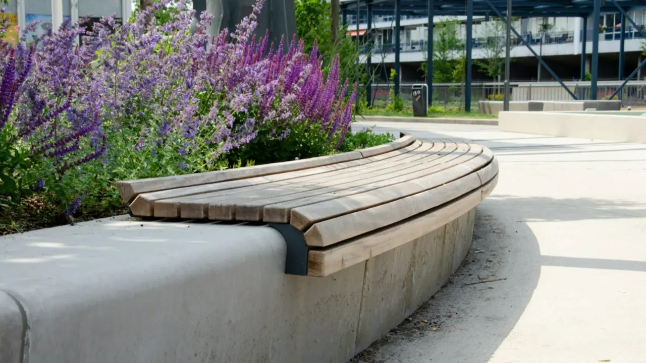 Sonderanfertigung Bankauflage auf Beton Heerlen Van Grunsvenplein 17 Grijsen Park- und Stadtmobiliar