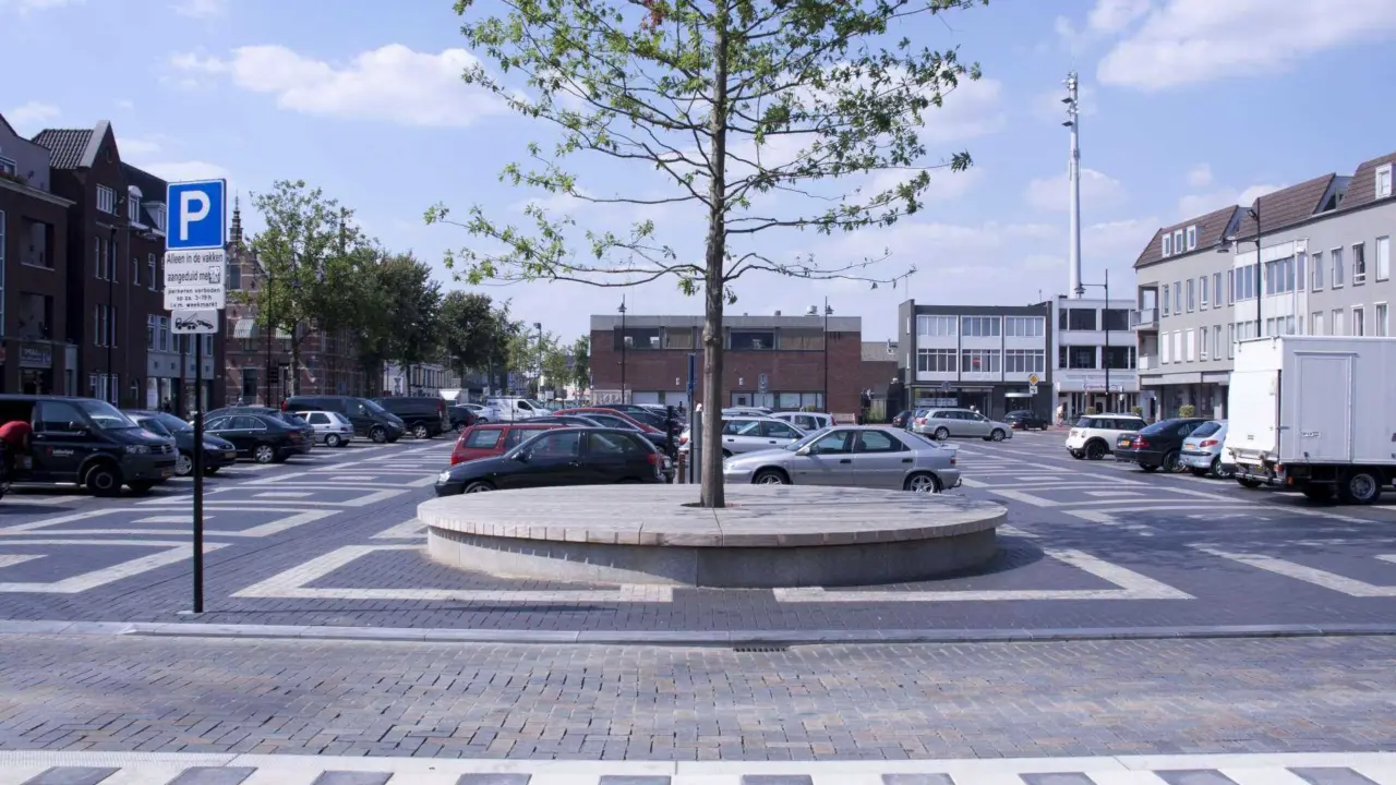 Helmond Ameideplein Plane Project 5