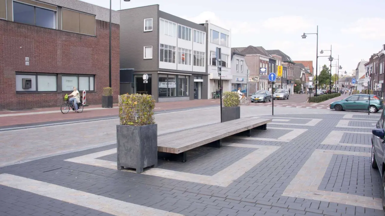 Helmond Ameideplein Plane Project 9