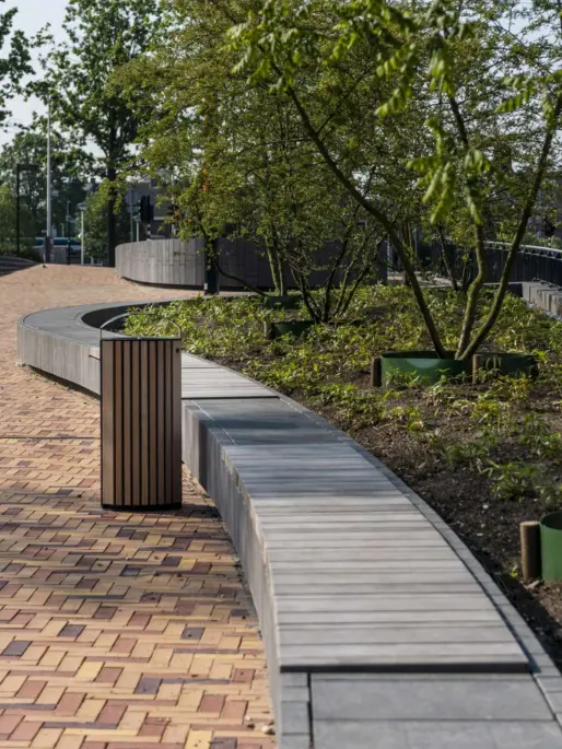 Afvalbak Constructo 100 met houten panelen