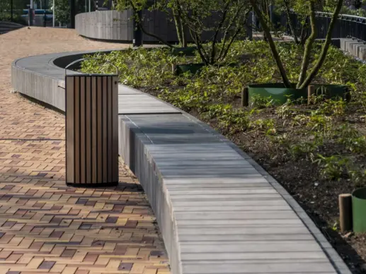 Afvalbak Constructo 100 met houten panelen
