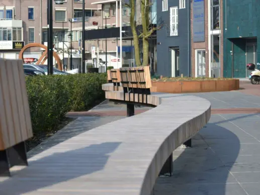 Helmond De Kegelbaan Maatwerk buitenbanken boombanken Plane 1