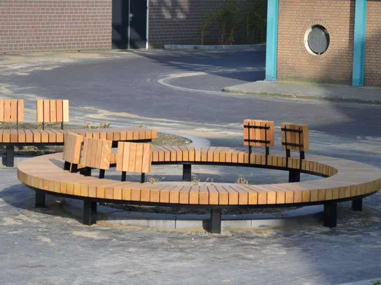 Helmond De Kegelbaan Maatwerk buitenbanken boombanken Plane 8