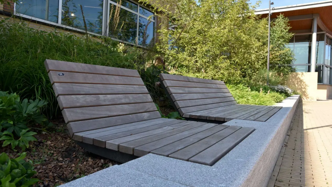 Ligbed maatwerk voor de openbare ruimte 3