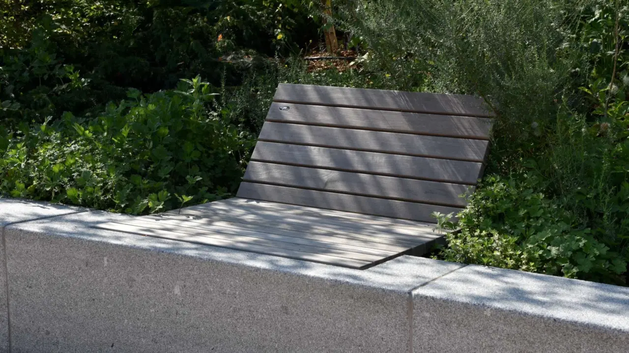 Ligbed maatwerk voor de openbare ruimte 1
