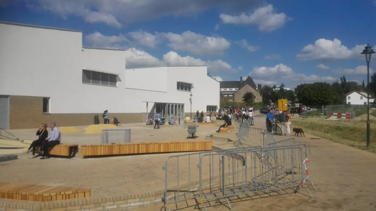 Maatwerk banken Basisschool de Mheyster Hoensbroek 3