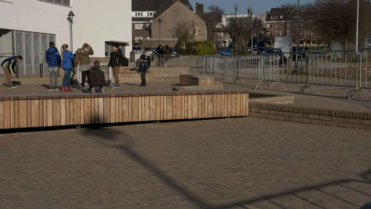 Maatwerk banken Basisschool de Mheyster Hoensbroek 8