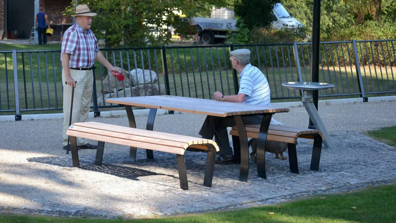 Kerkrade Stadspark Round Laths enkelzits 6