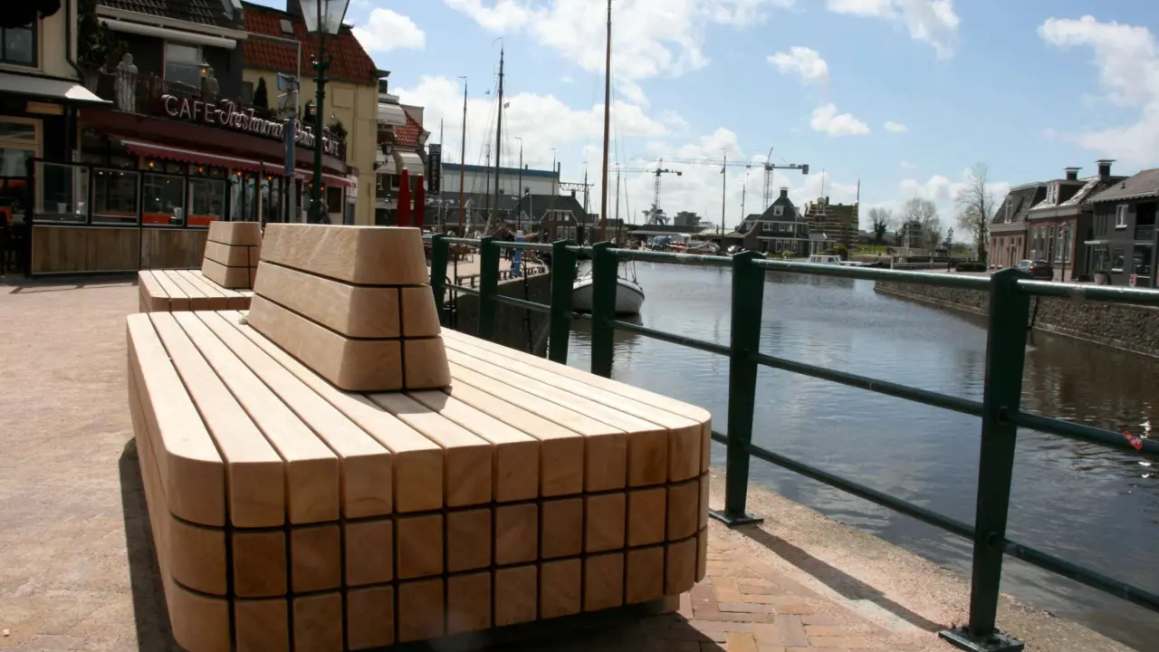 Diverse Plane buitenbanken Plane Solid Plane II Lemmer centrum 1