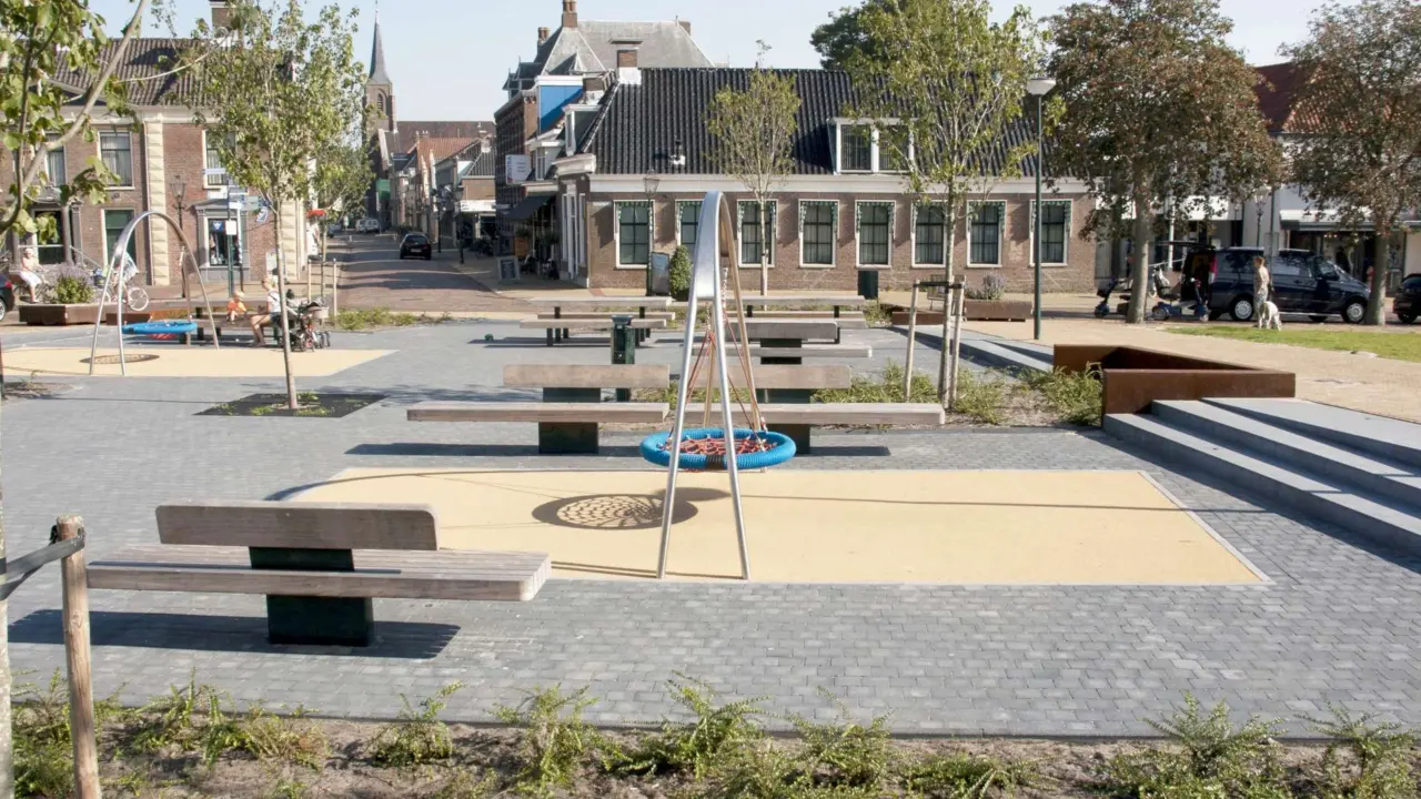 Diverse Plane buitenbanken Plane Solid Plane II Lemmer centrum 6
