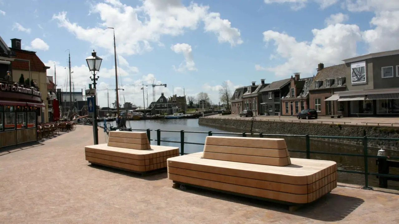 Diverse Plane buitenbanken Plane Solid Plane II Lemmer centrum 9